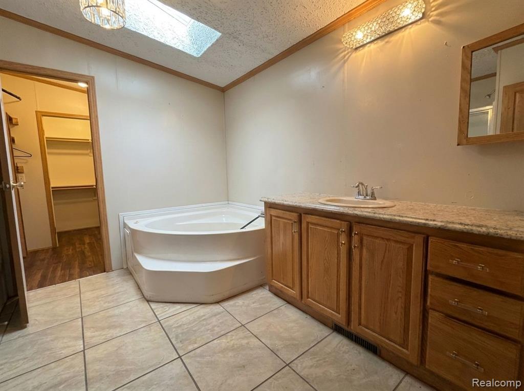 4591 South Haggerty Road Canton, MI 48188 - Photo 13 of 17 Gallery Image 13