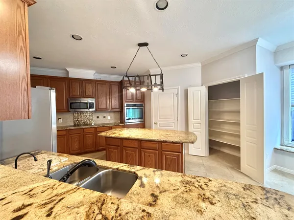 $2,480 | 12023 Flamingo Lakes Court, Houston, TX 77065