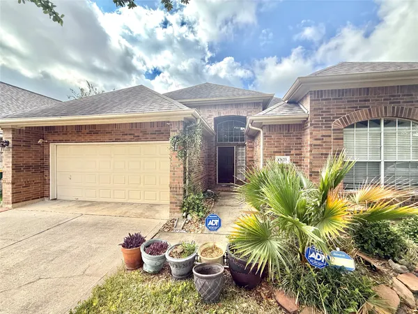 $2,480 | 12023 Flamingo Lakes Court, Houston, TX 77065