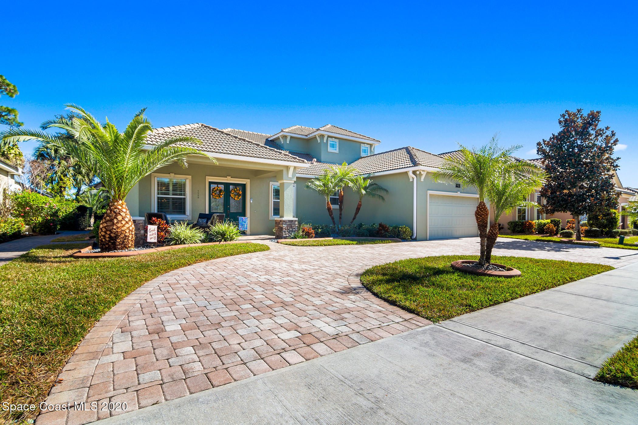 1162 Tralee Bay Avenue Melbourne, FL 32940 - Photo 3 of 34 Paved driveway