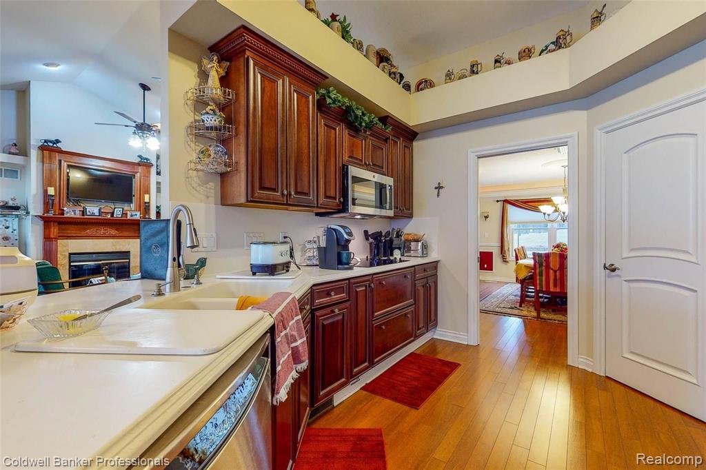 6576 Bennett Lake Road Fenton, MI 48430 - Photo 33 of 46 Gallery Image 33
