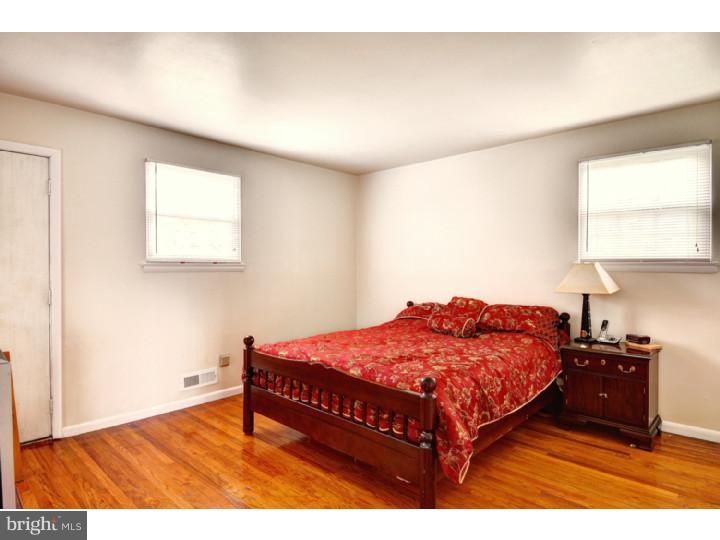 103 Winston Road Mount Laurel, NJ 08054 - Photo 14 of 23 Bedroom - Main