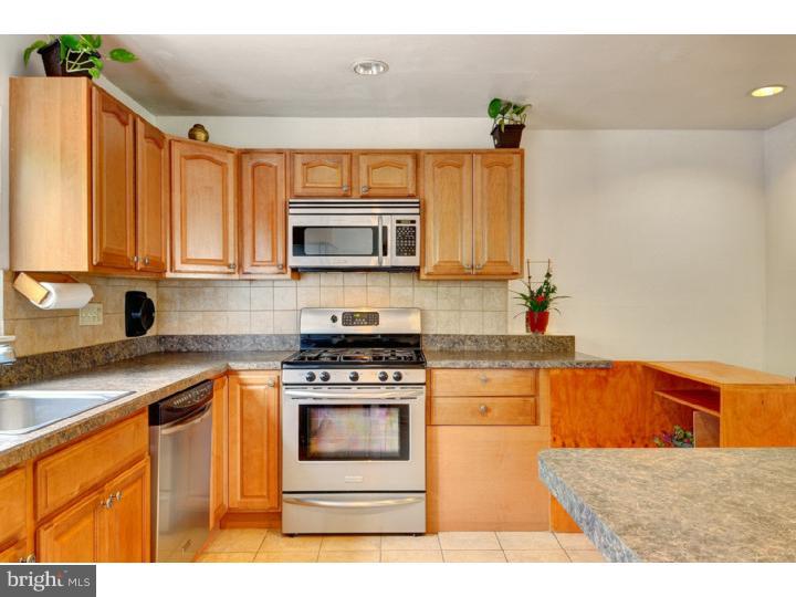 103 Winston Road Mount Laurel, NJ 08054 - Photo 6 of 23 Kitchen