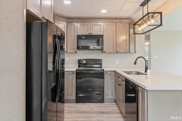 $214,900 | 502 Leahey St Union, Union City, IN 47390