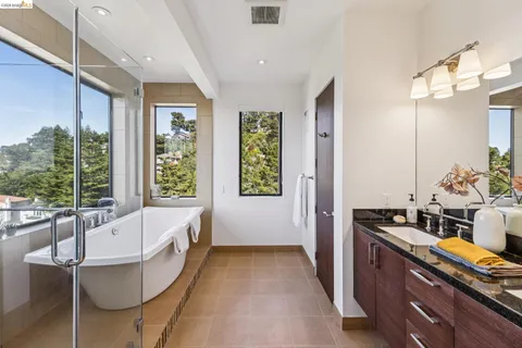 $1,295,000 | 46 Carisbrook Lane, Oakland, CA 94611