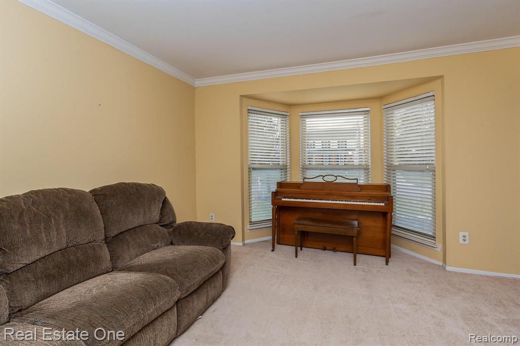 1958 Brookfield Road Rochester Hills, MI 48306 - Photo 9 of 35