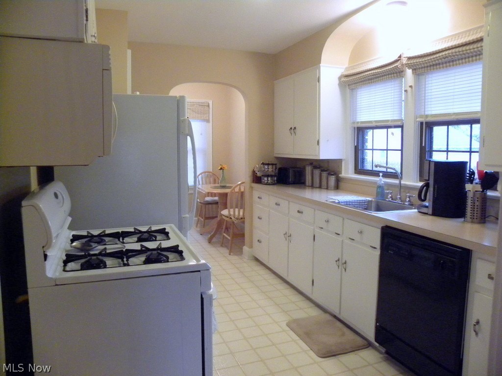 6224 Austinburg Road Ashtabula, OH 44004 - Photo 11 of 24 Gallery Image 11
