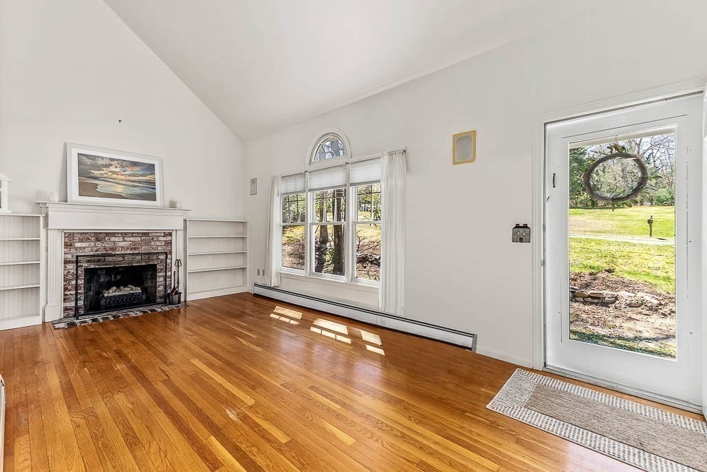 10 Bells Brook Road Lakeville, MA 02347 - Photo 4 of 40 Gallery Image 4