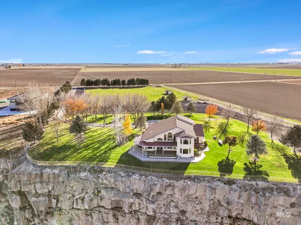 $1,400,000 | 2224 East 4400 North, Filer, ID 83328