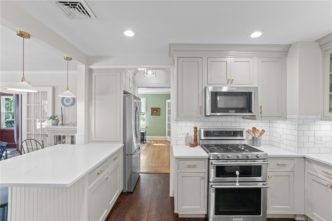 97 Cowesett Road Warwick, RI 02886 - Photo 14 of 48
