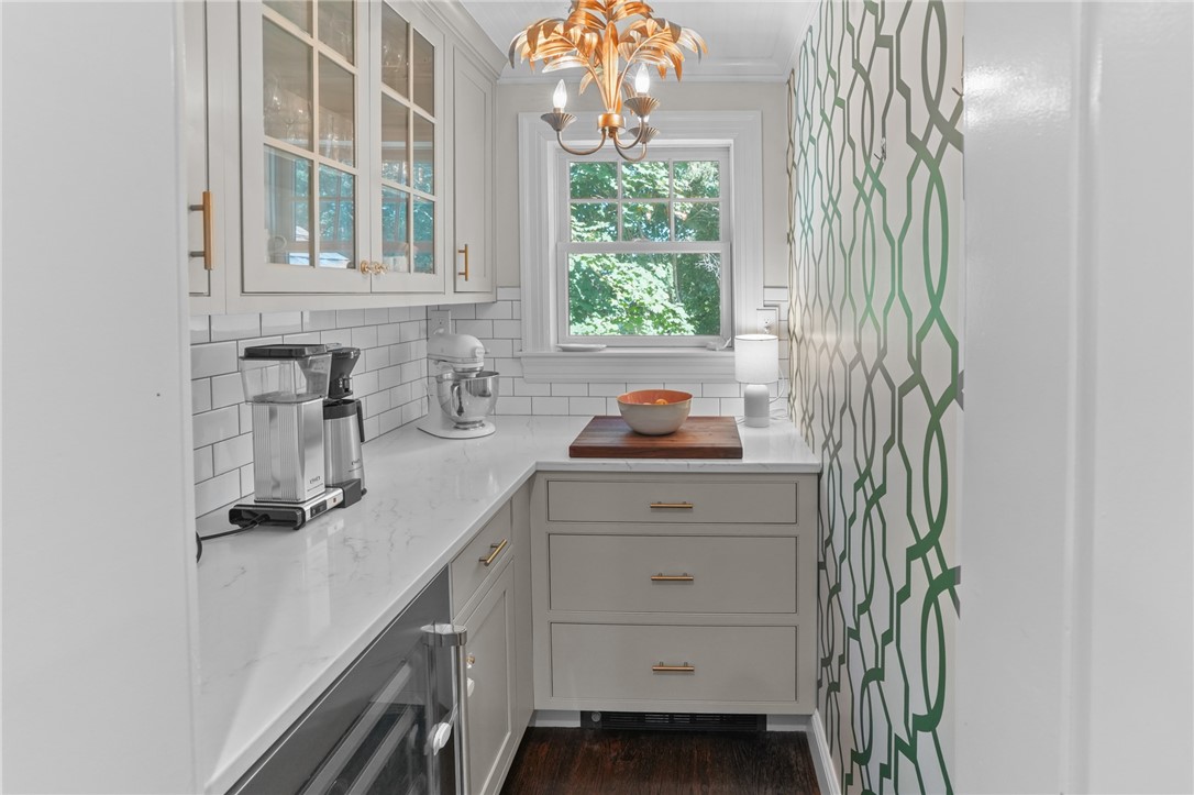 97 Cowesett Road Warwick, RI 02886 - Photo 16 of 48