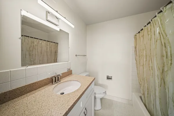 $199,900 | 5975 North Odell Avenue, Unit 5C, Chicago, IL 60631