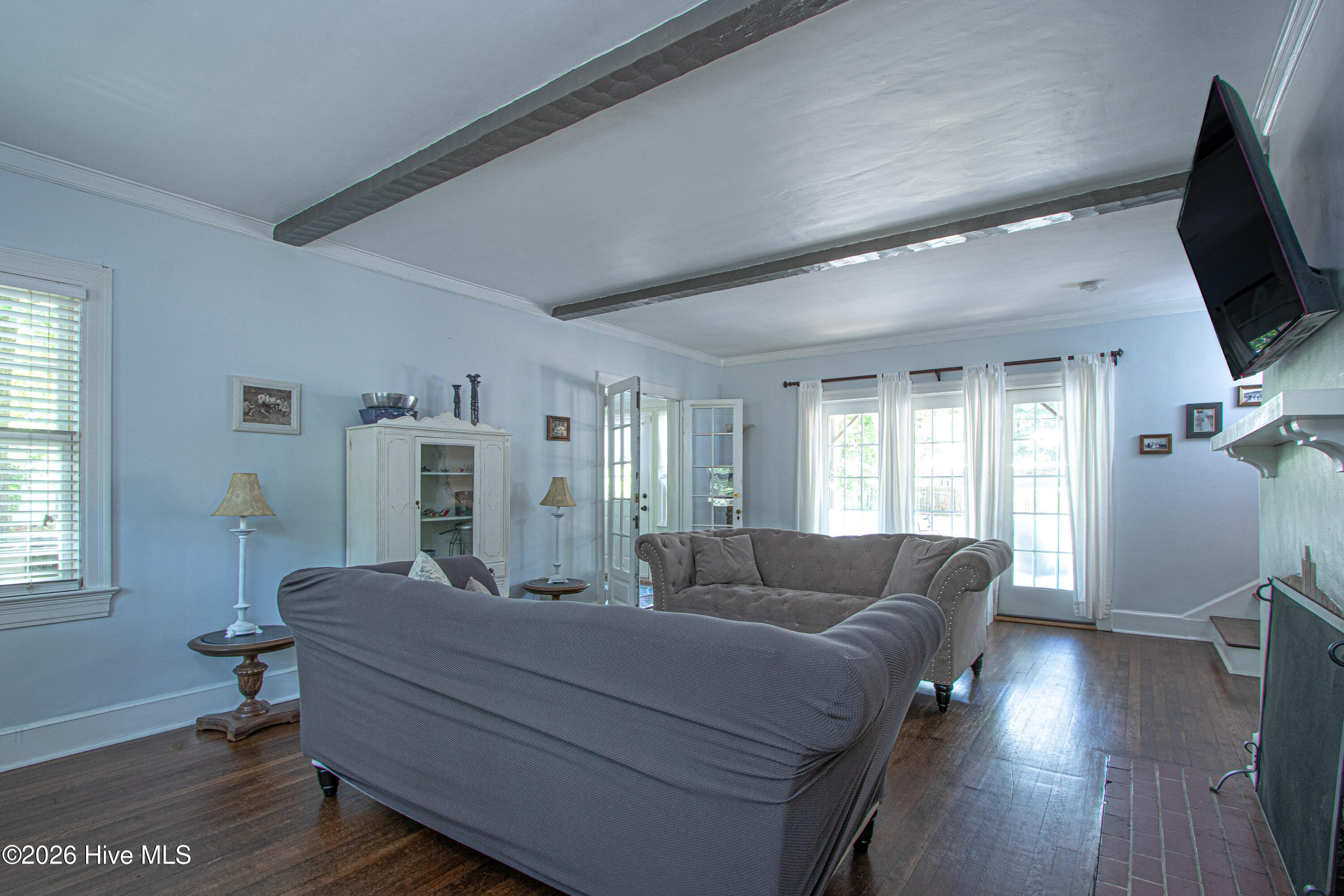 310 East Morganton Road Southern Pines, NC 28387 - Photo 5 of 37 LivingRoom1