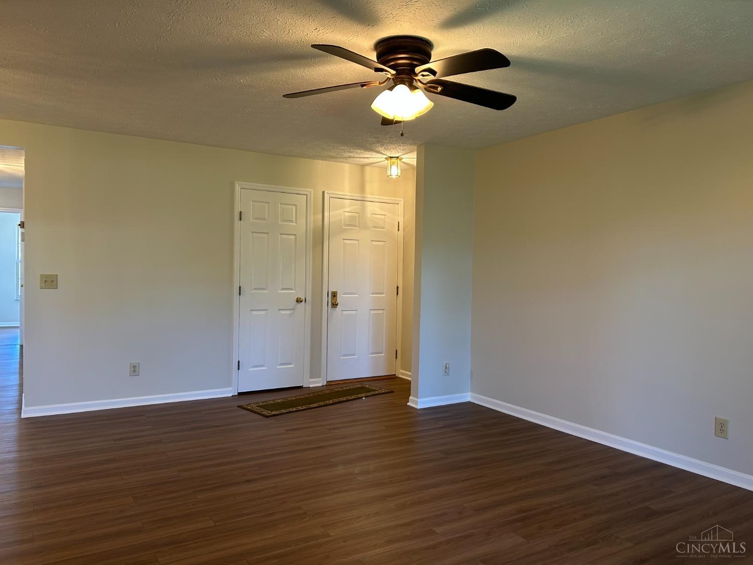 3314 North Bend Road, Unit 19 Cincinnati, OH 45247 - Photo 3 of 22