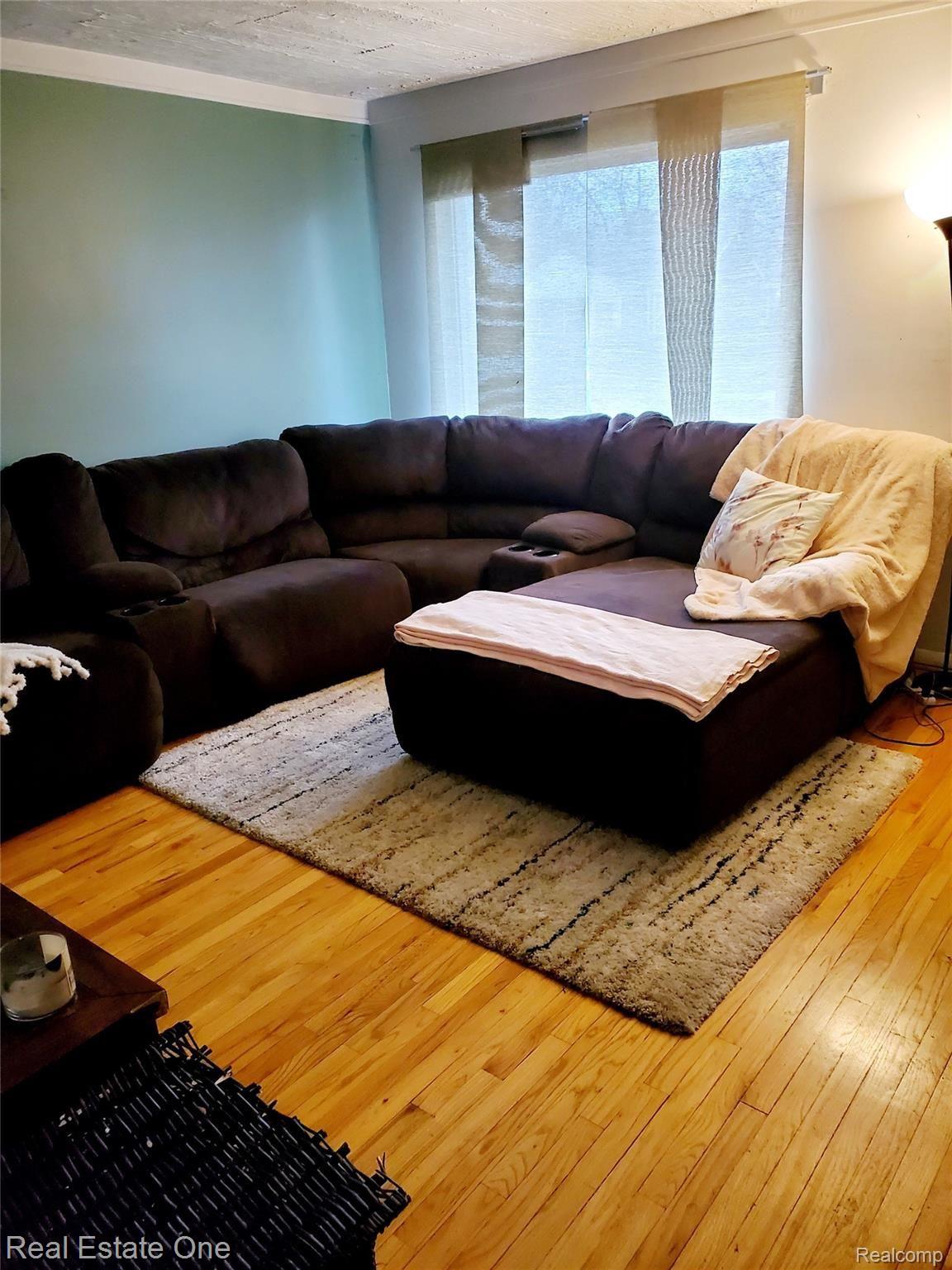 18550 Edinborough Road Detroit, MI 48219 - Photo 15 of 29 20201223_151123.jpg