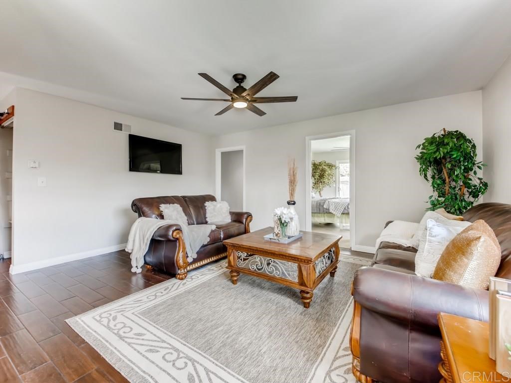 3415 Sahara Place Oceanside, CA 92054 - Photo 3 of 25