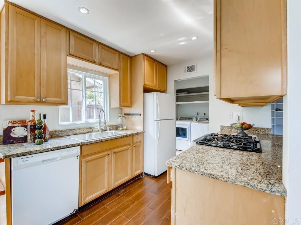 3415 Sahara Place Oceanside, CA 92054 - Photo 7 of 25