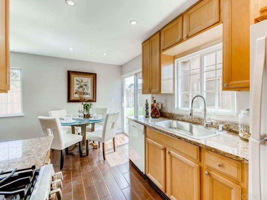 3415 Sahara Place Oceanside, CA 92054 - Photo 10 of 25