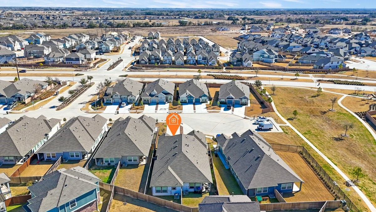 10122 Crescendo Way Manvel, TX 77578 - Photo 20 of 24 an aerial view of residential houses with outdoor space