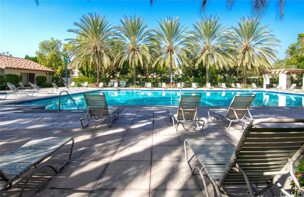 83 Sapphire, Unit 46 Irvine, CA 92602 - Photo 15 of 18 a view of outdoor space with trees