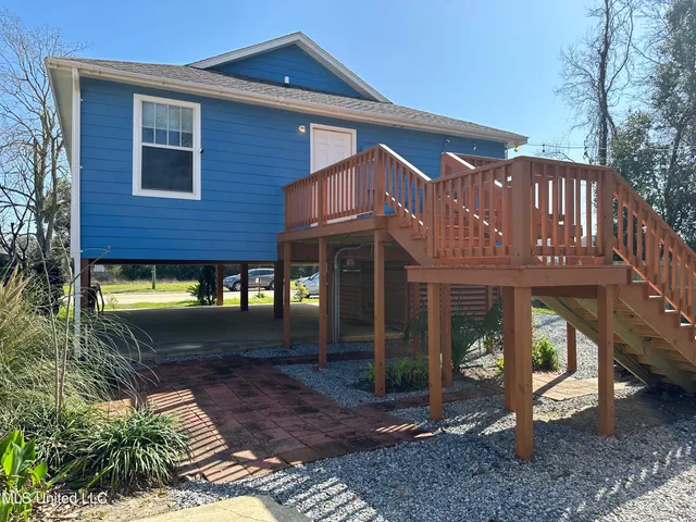 $2,250 | 161 Claiborne Street, Biloxi, MS 39530