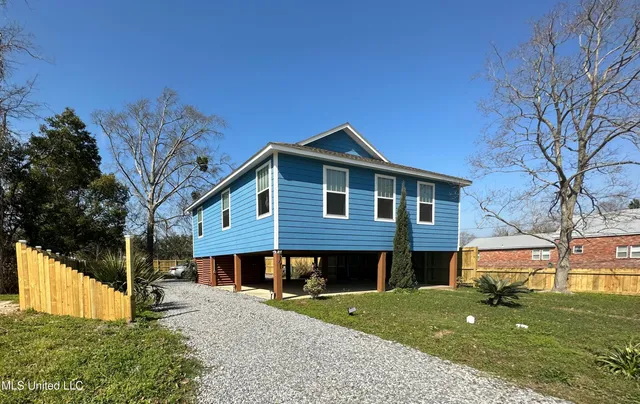 $2,250 | 161 Claiborne Street, Biloxi, MS 39530