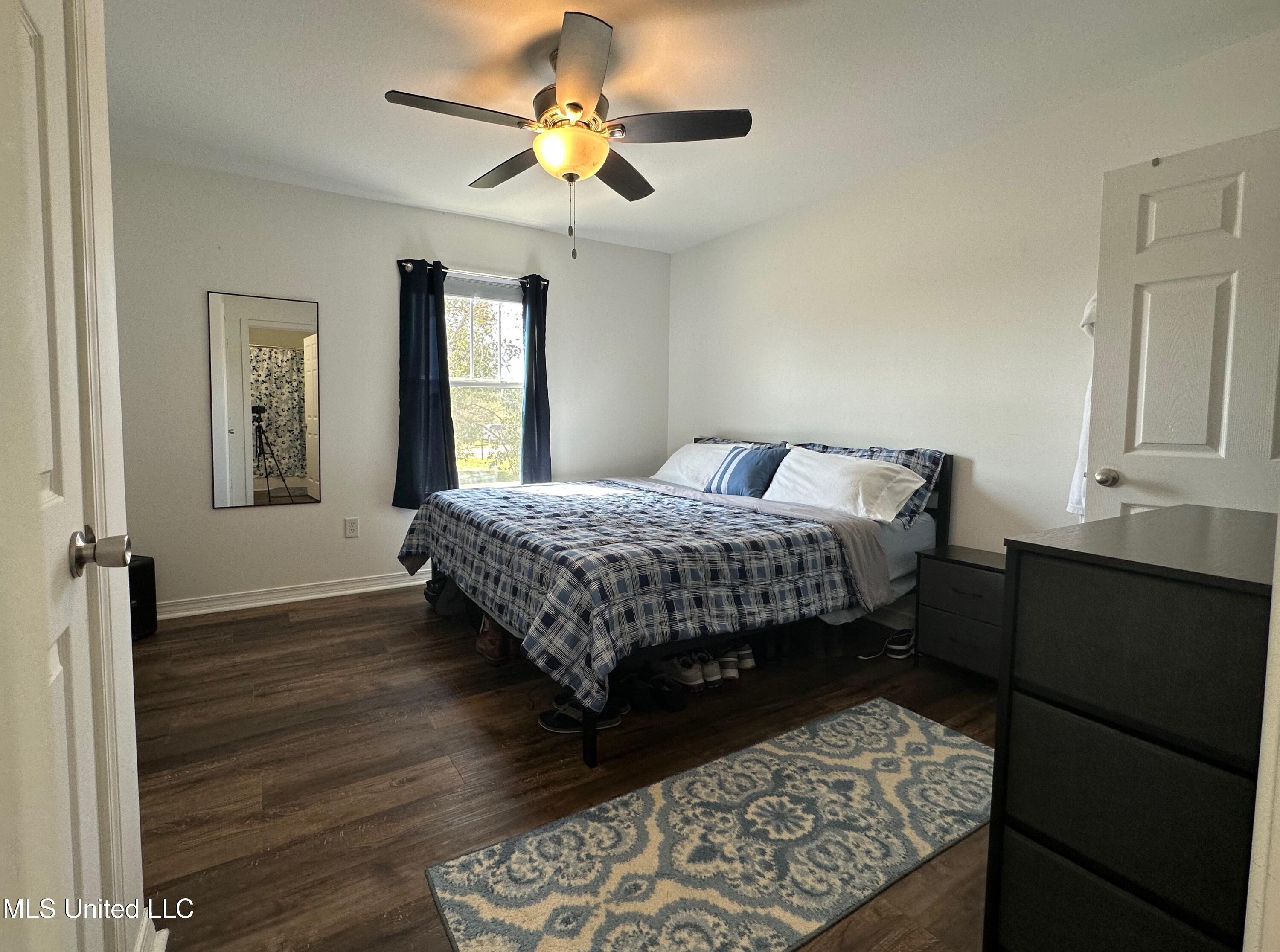 161 Claiborne Street Biloxi, MS 39530 - Photo 7 of 12 Primary Bedroom