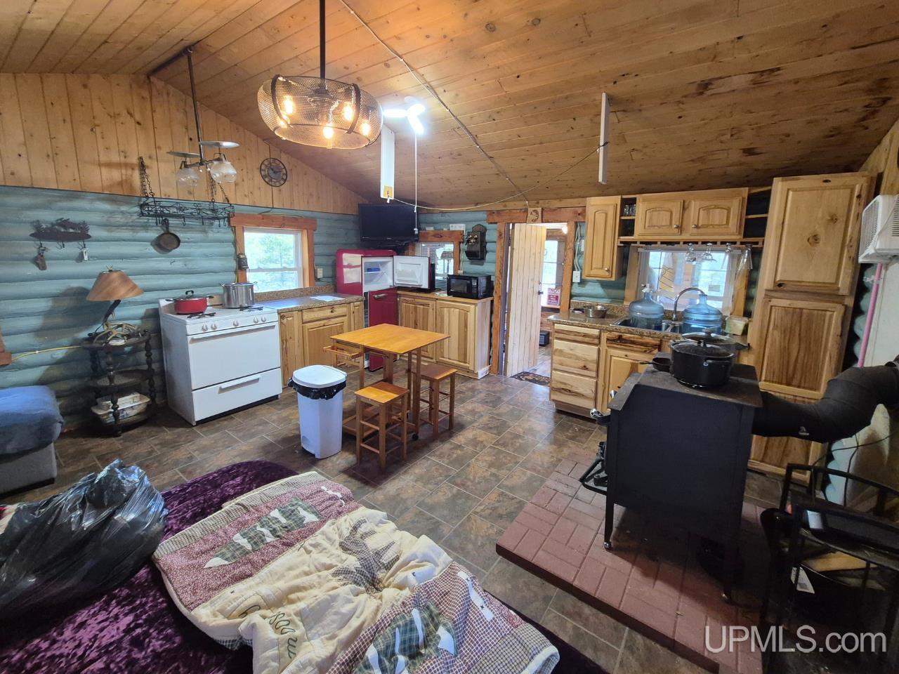 13551 County Road CS Road Ishpeming, MI 49849 - Photo 12 of 40