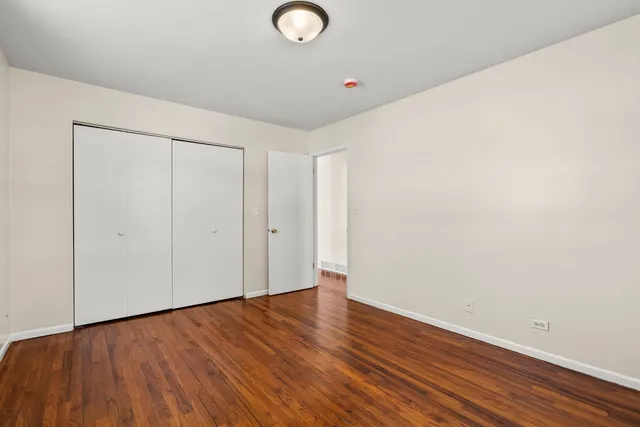 $229,000 | 821 Penfield Avenue, Joliet, IL 60433