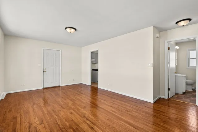 $229,000 | 821 Penfield Avenue, Joliet, IL 60433