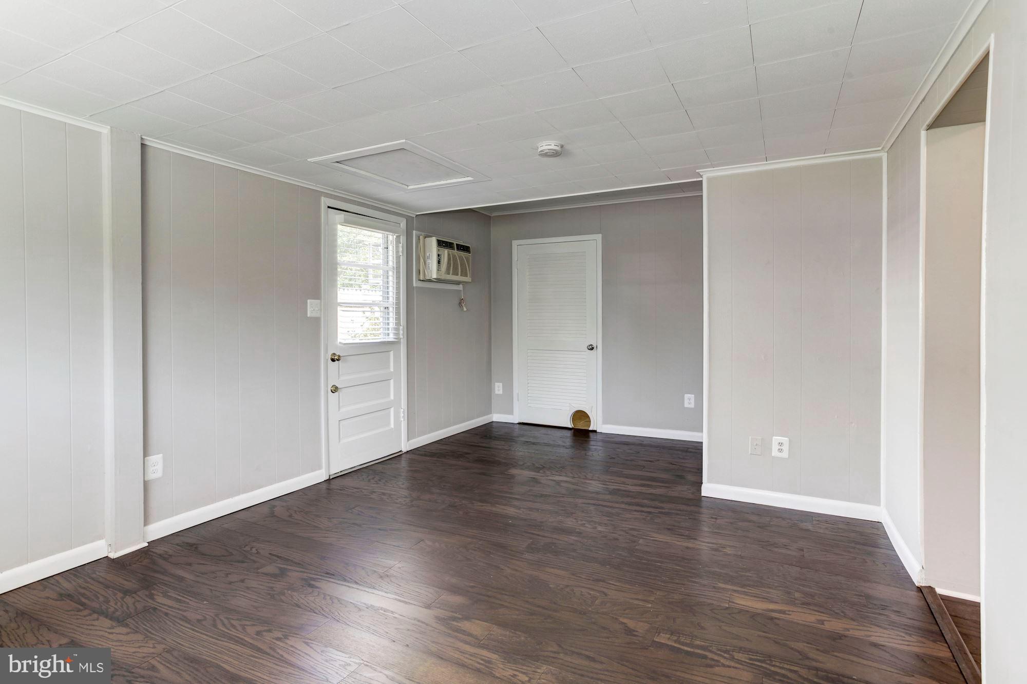 7414 Gresham Street Springfield, VA 22151 - Photo 11 of 24 Family Rm