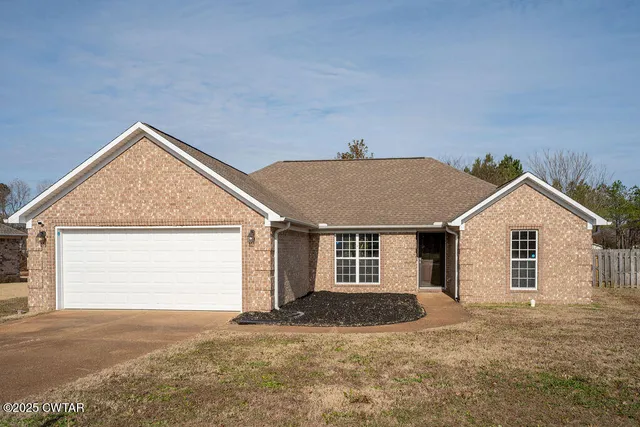 $215,000 | 17 Rugby Cove, Jackson, TN 38305