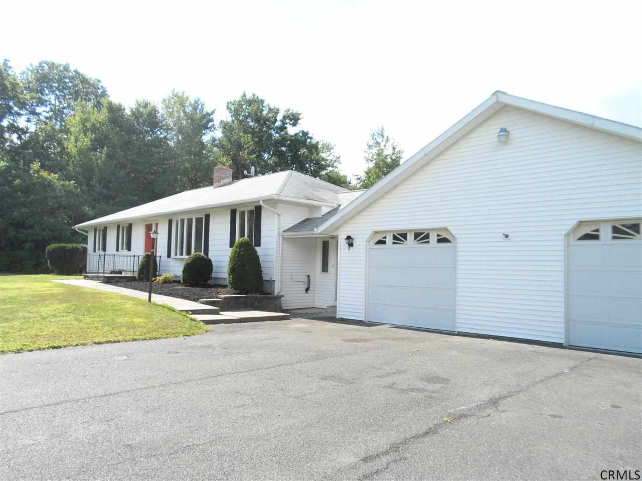 227 Croll Road Pittstown, NY 12185 - Photo 4 of 25 Photo 4