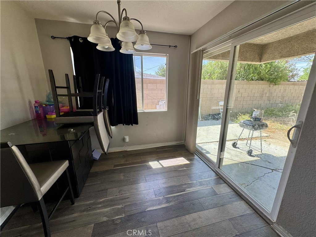 1368 Indian Sage Road Lancaster, CA 93534 - Photo 33 of 43 Dining Area