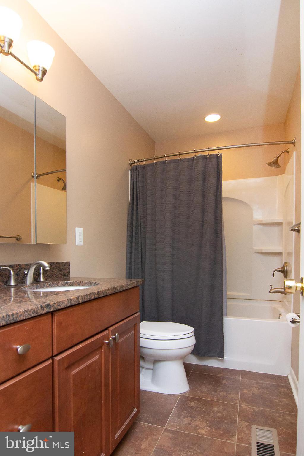 4506 Black Rock Road Hampstead, MD 21074 - Photo 10 of 30 Main level Full Bath