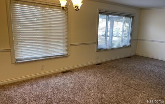 982 North Adams Road, Unit 2 Birmingham, MI 48009 - Photo 6 of 23 Dining Room 2.jpg