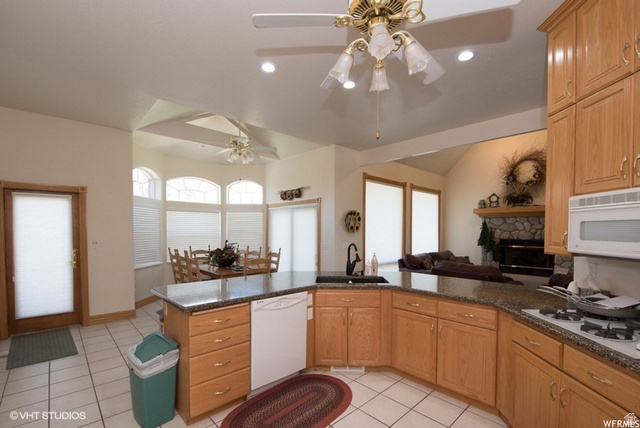913 Swiss Farm Way Midway, UT 84049 - Photo 3 of 26