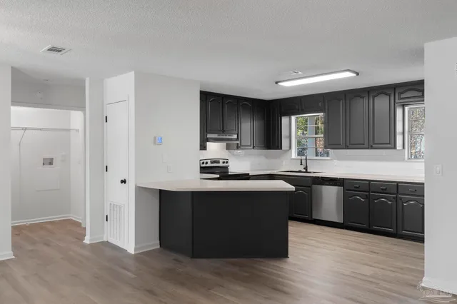 $275,000 | 195 Miller Road, DeFuniak Springs, FL 32435