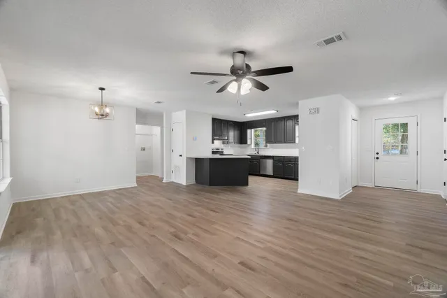 $275,000 | 195 Miller Road, DeFuniak Springs, FL 32435