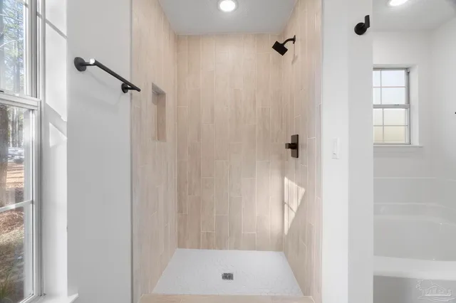 $275,000 | 195 Miller Road, DeFuniak Springs, FL 32435