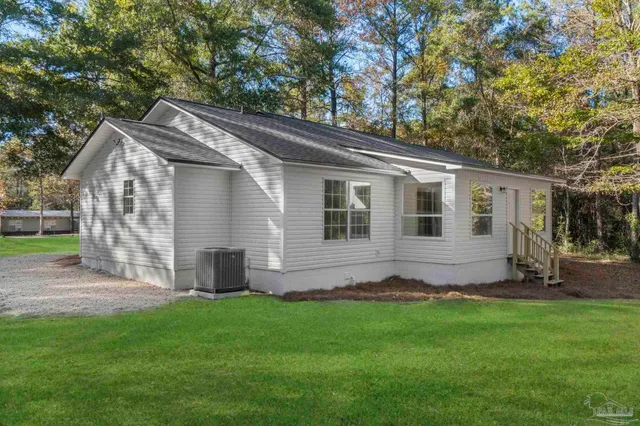 $275,000 | 195 Miller Road, DeFuniak Springs, FL 32435