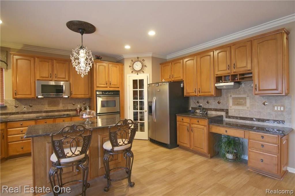 3046 Penn Court Rochester Hills, MI 48307 - Photo 7 of 38