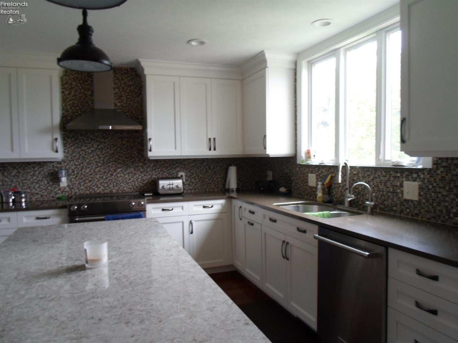 3415 Scheid Road Huron, OH 44839 - Photo 4 of 25 Gallery Image 4