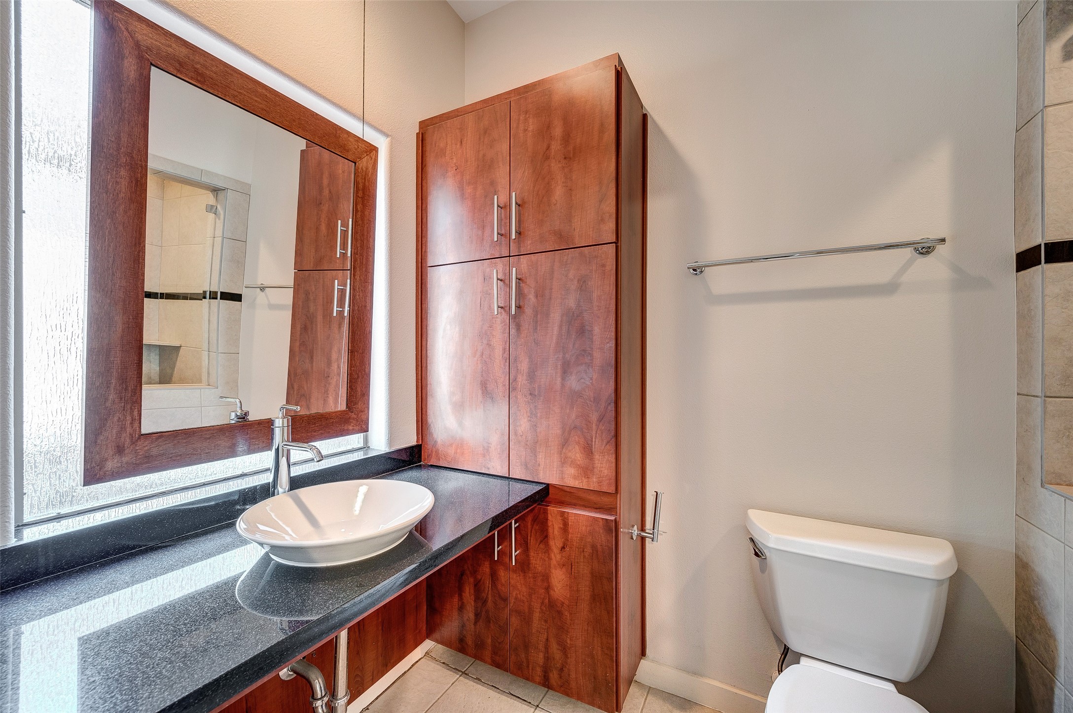 1729 Reinerman Street Houston, TX 77007 - Photo 9 of 31