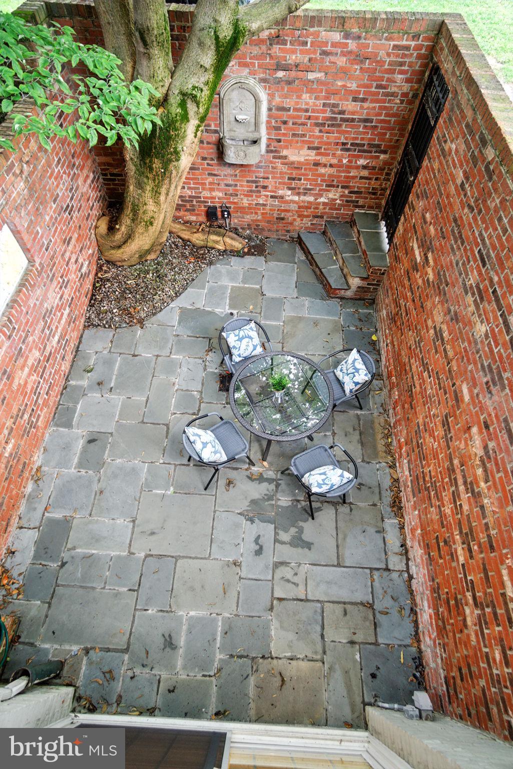 1072 30th Street Northwest Washington, DC 20007 - Photo 15 of 18