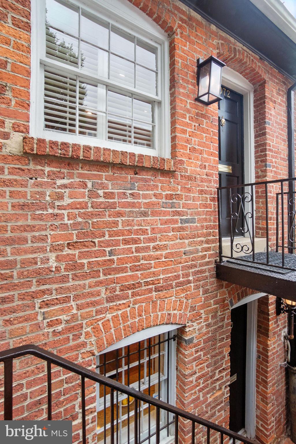 1072 30th Street Northwest Washington, DC 20007 - Photo 2 of 18