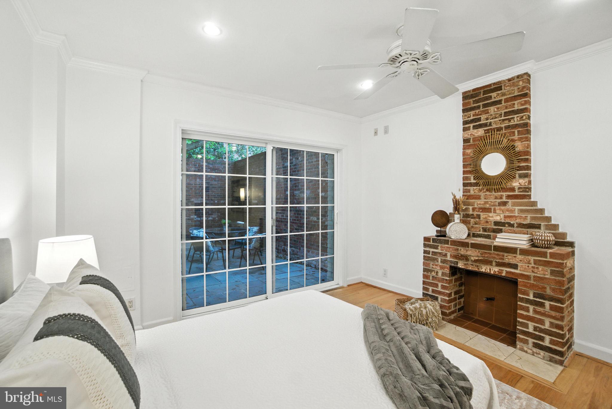 1072 30th Street Northwest Washington, DC 20007 - Photo 9 of 18