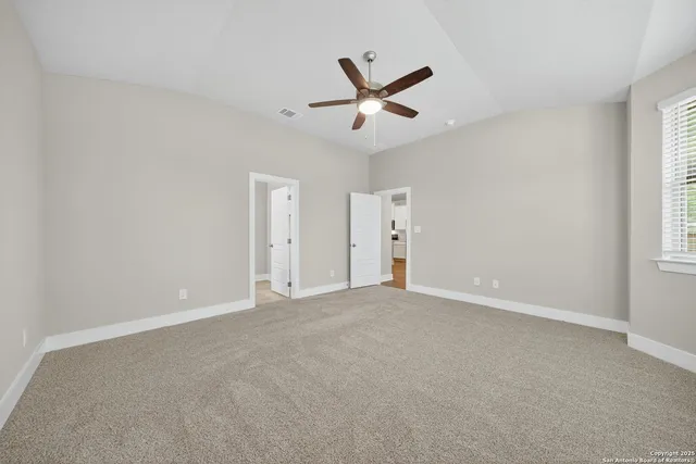 $1,900 | 15535 Comanche Deer, San Antonio, TX 78233