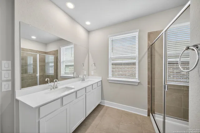 $1,900 | 15535 Comanche Deer, San Antonio, TX 78233