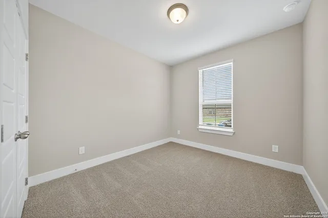 $1,900 | 15535 Comanche Deer, San Antonio, TX 78233